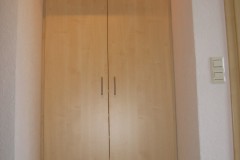 9-Garderoben-Schrank-in-Nische